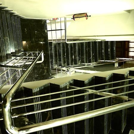Отель Jack'S Den Residency Пондичерри Экстерьер фото